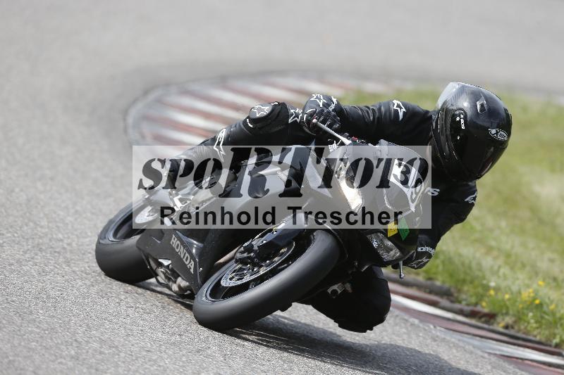 /23 07.06.2025 TZ Motorsport ADR/39
